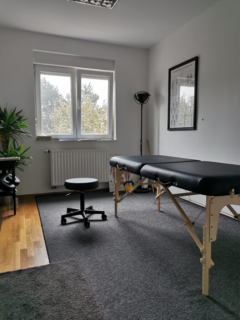 Slika ugodnog i tamnog prostora za terapiju i rehabilitaciju